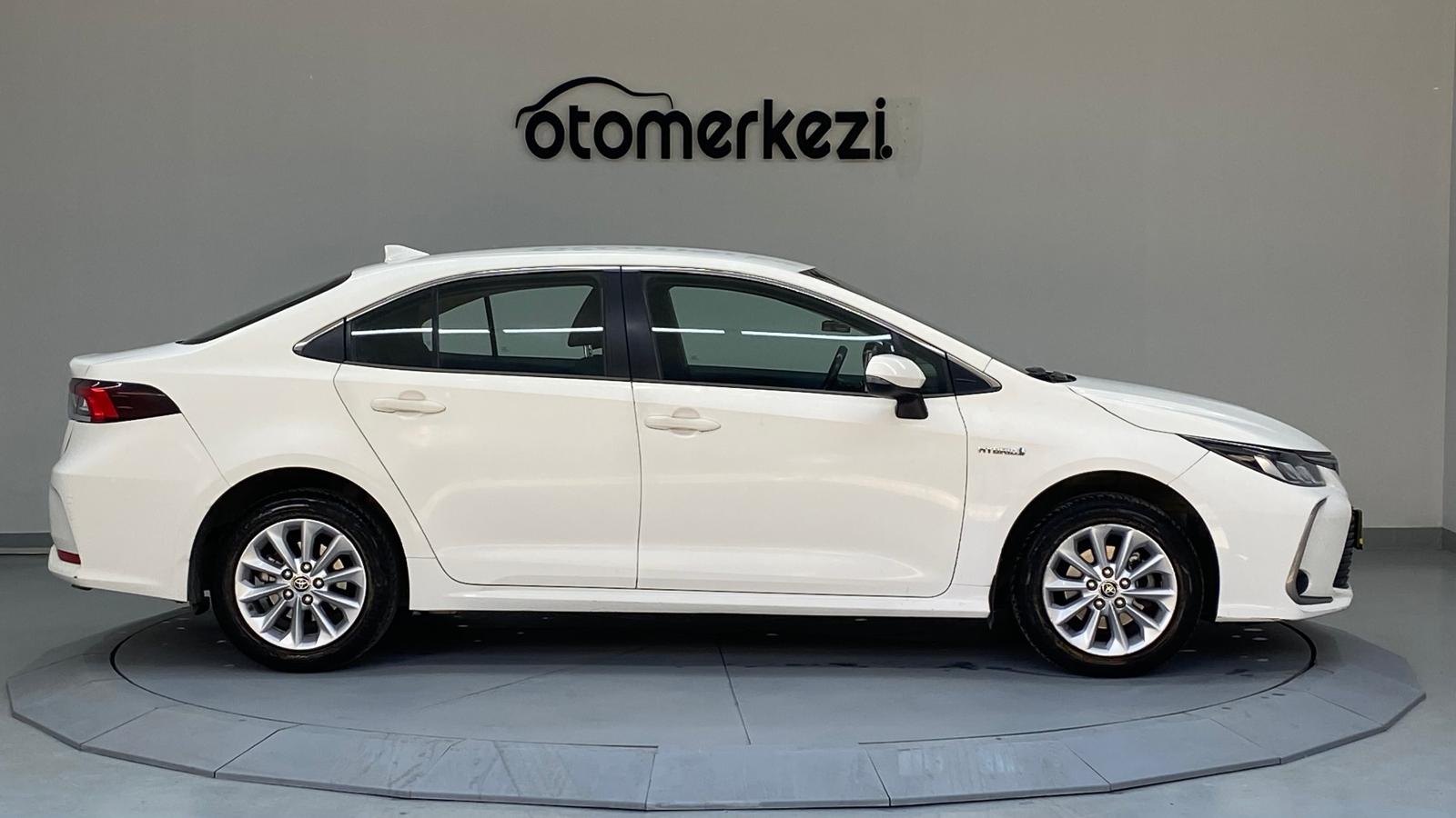 TOYOTA COROLLA 4